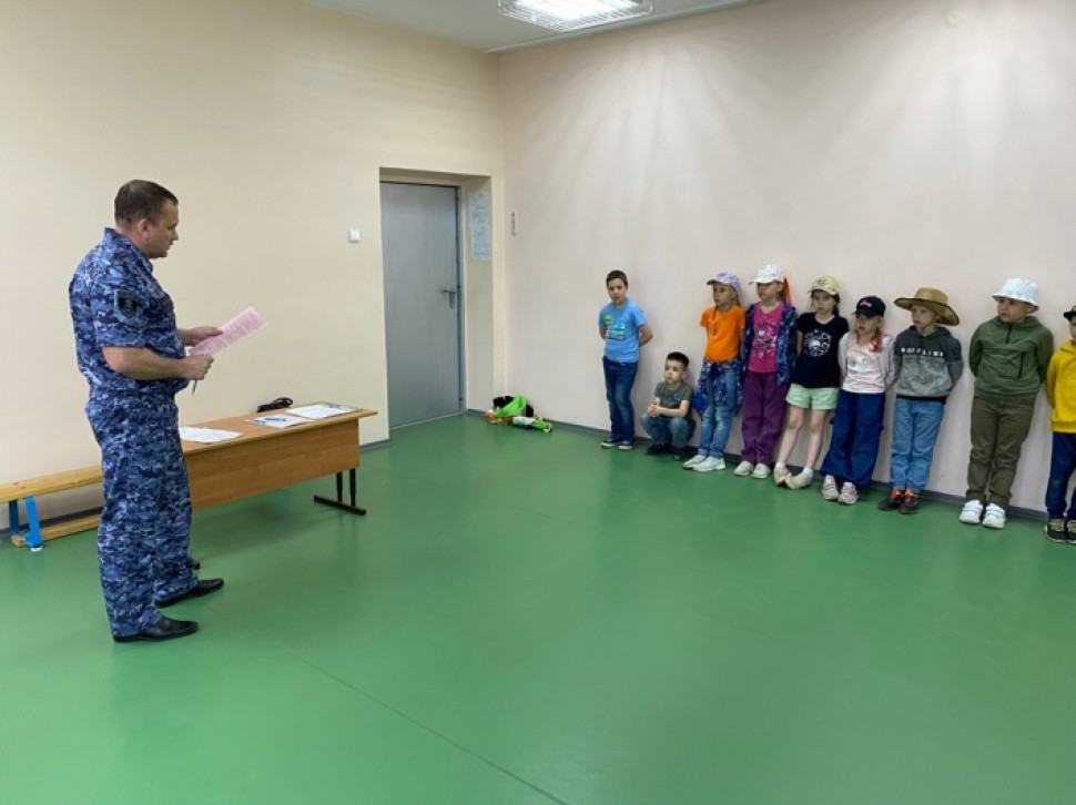 Северодвинские росгвардейцы приняли участие в «квесте безопасности»  для школьников